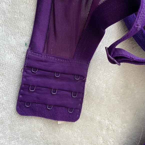 Cacique plunge 38DD bra - Picture 3 of 5